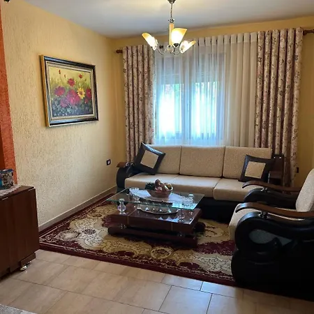 Ina House شقة *
